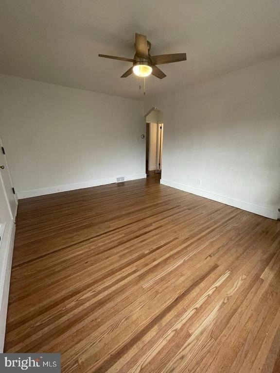 105 Breslin Avenue - Photo 5