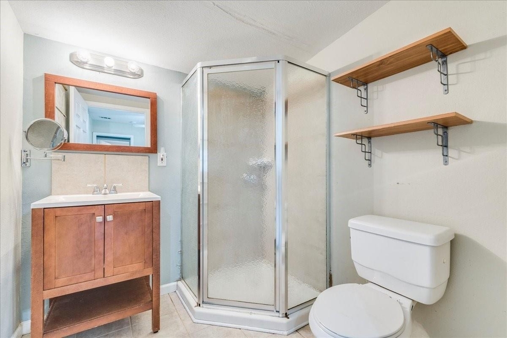 609 Cottonwood St - Photo 5
