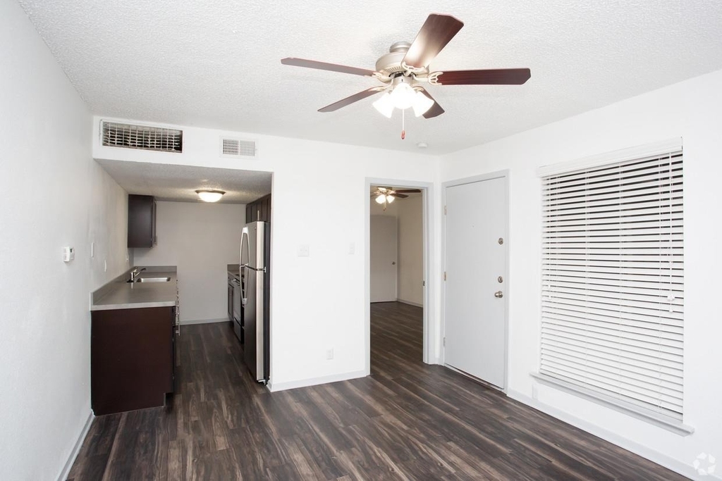 8033 Gessner Dr - Photo 5