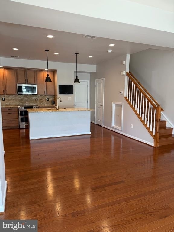 910 Hall Station Drive - Photo 4
