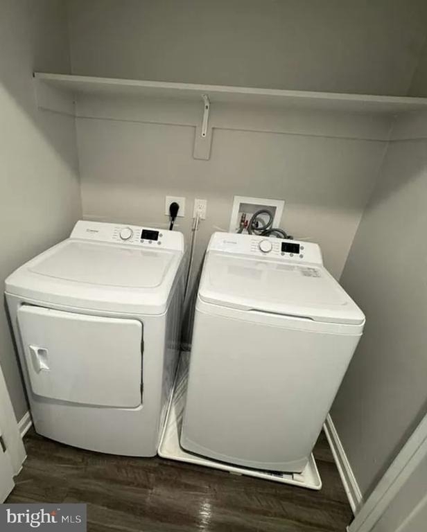 49 W Diamond - Photo 3