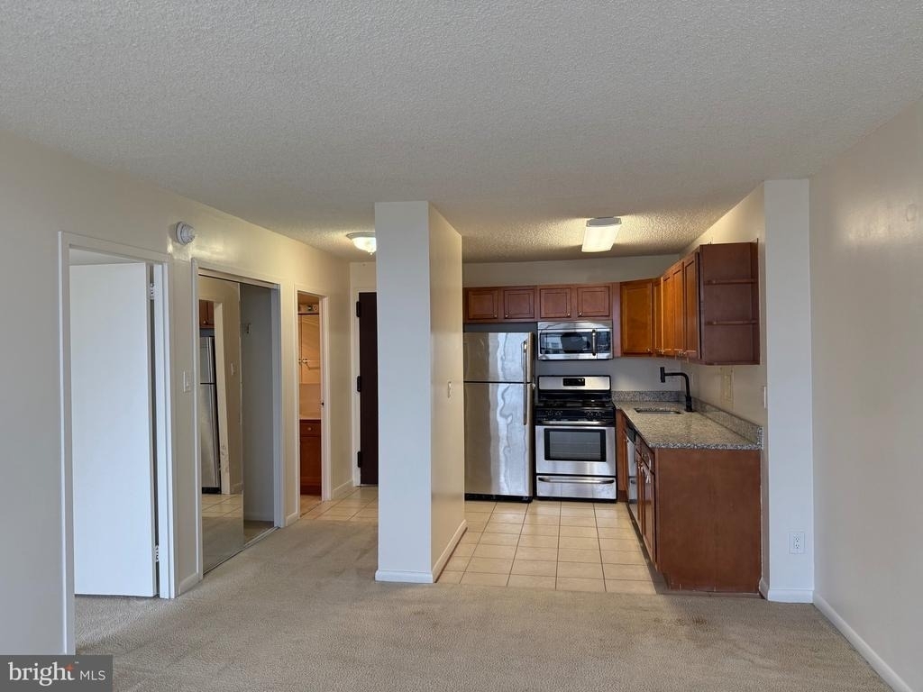 5225 Pooks Hill Road - Photo 2
