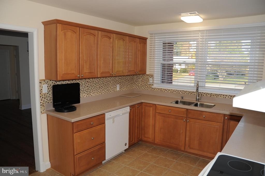 16632 Alden Avenue - Photo 13