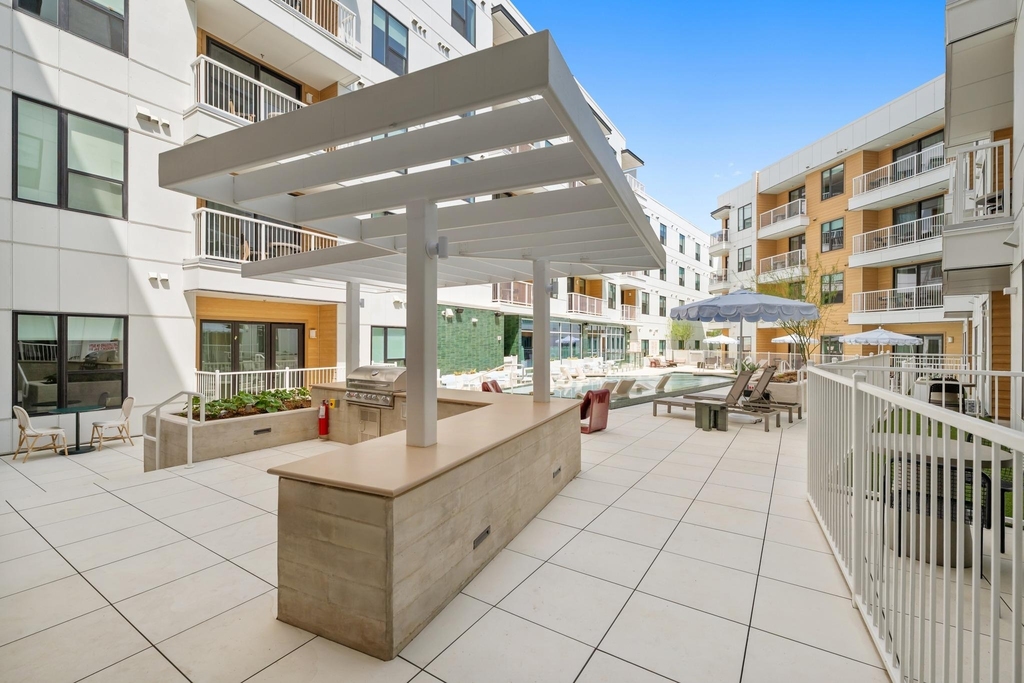 2323 S Lamar Blvd - Photo 23