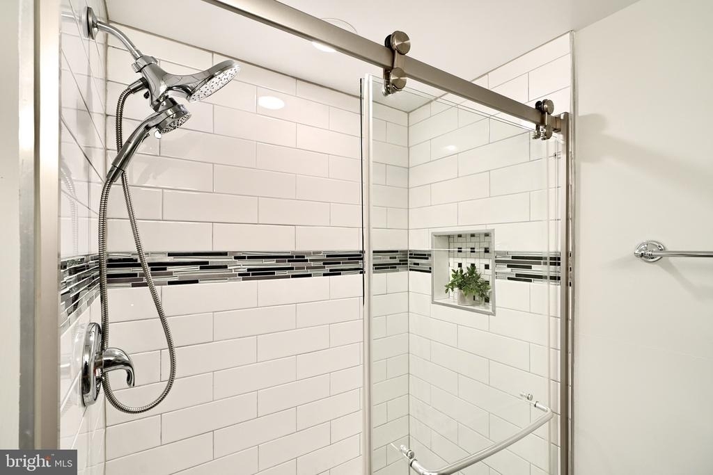 28 Allegheny Avenue - Photo 10