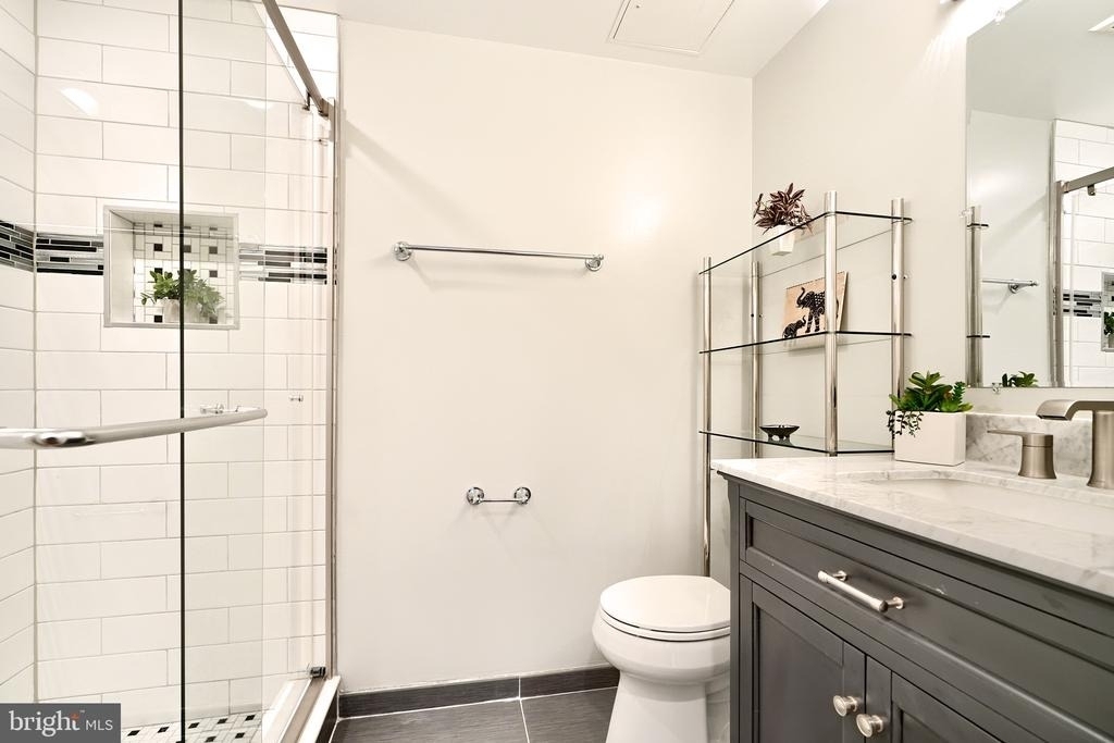 28 Allegheny Avenue - Photo 8