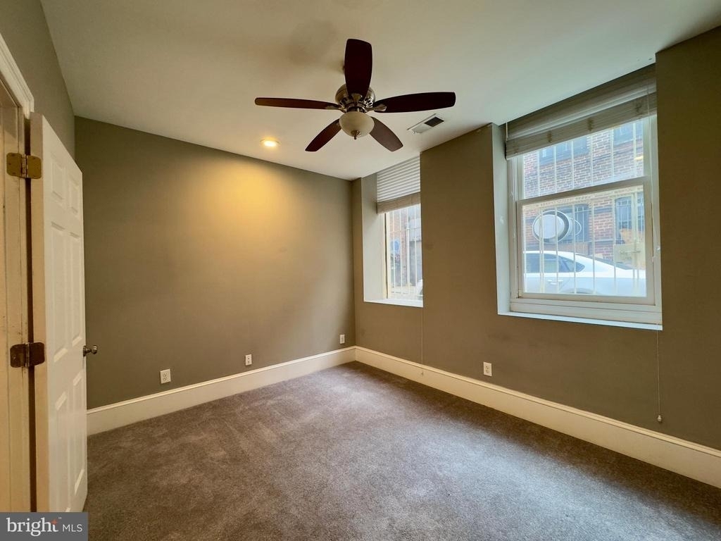 7 W Mulberry Street - Photo 8