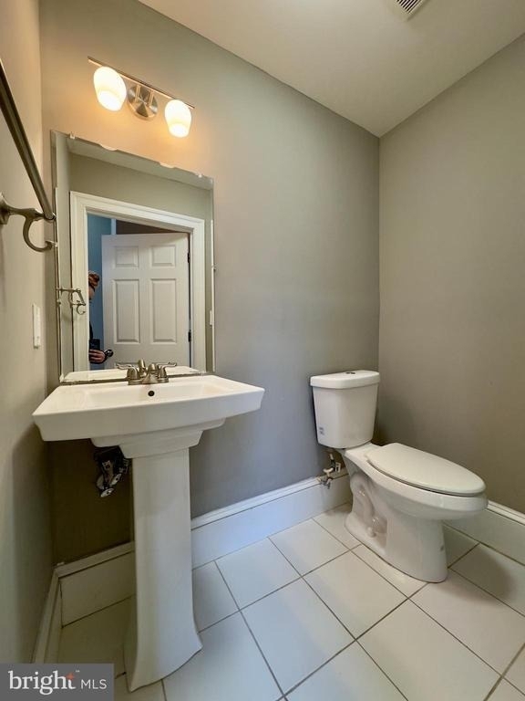 7 W Mulberry Street - Photo 2