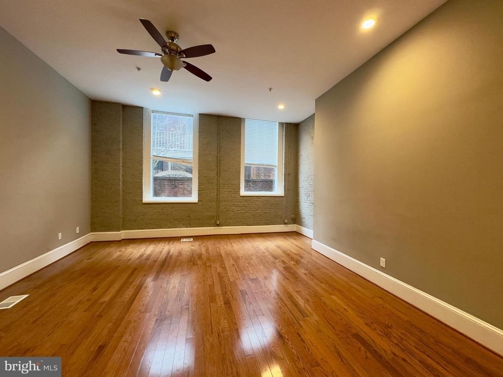 7 W Mulberry Street - Photo 5