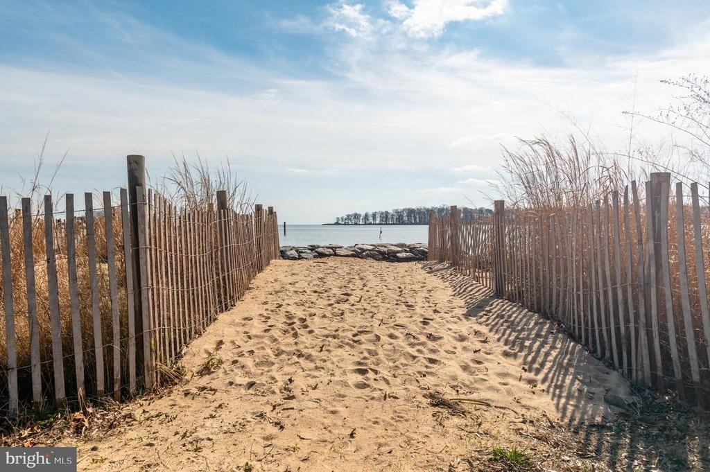 3563 Narragansett Avenue - Photo 29