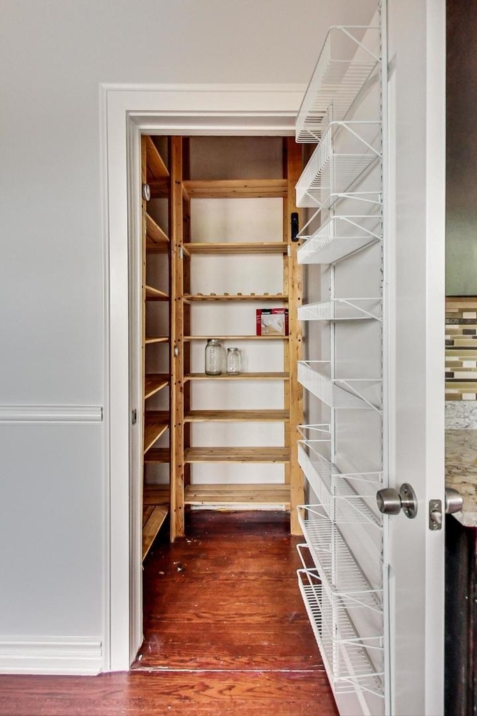 5655 N Spaulding Avenue - Photo 13