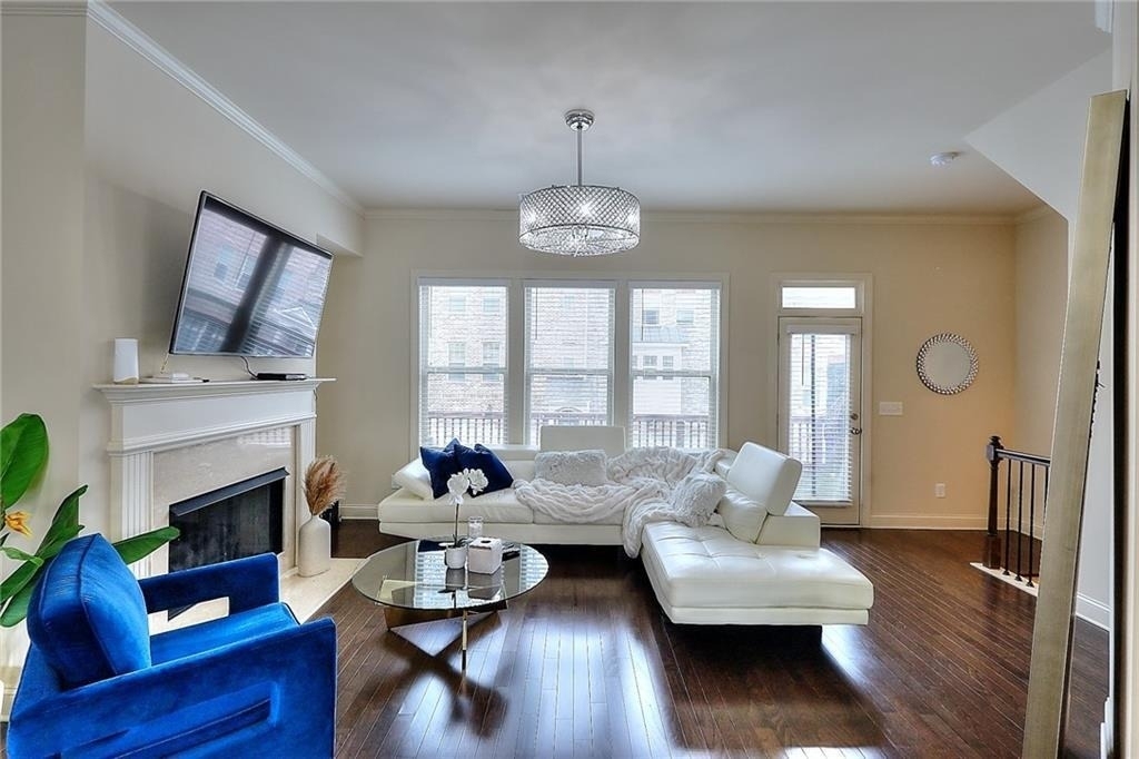 1306 Harris Way - Photo 3