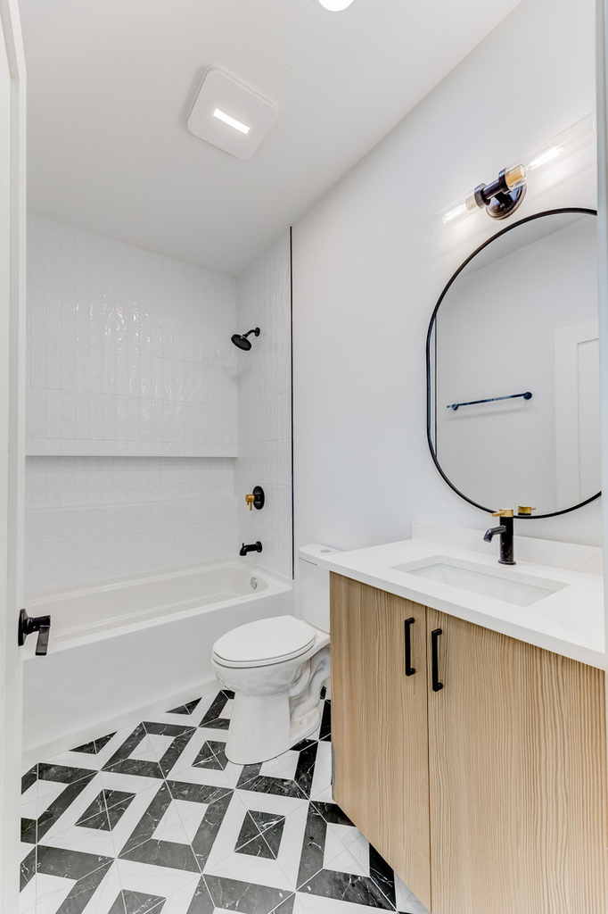 239 W 74th Street - Photo 3