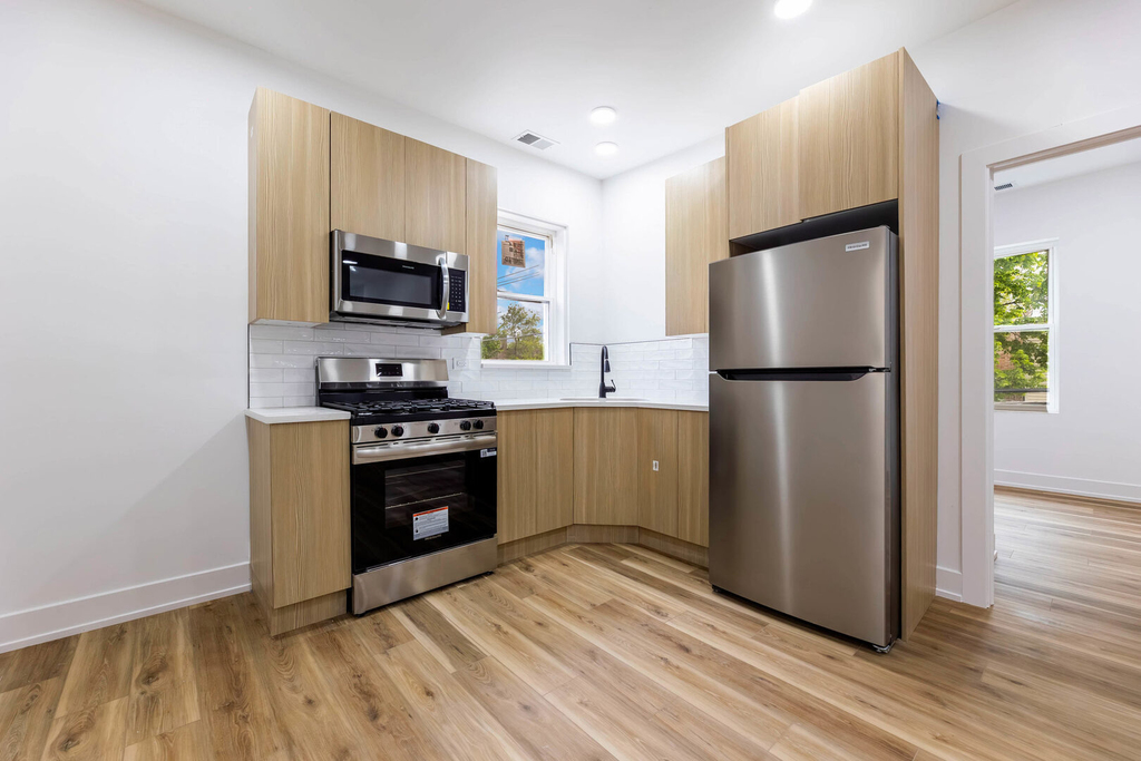 241 W 74th Street - Photo 3