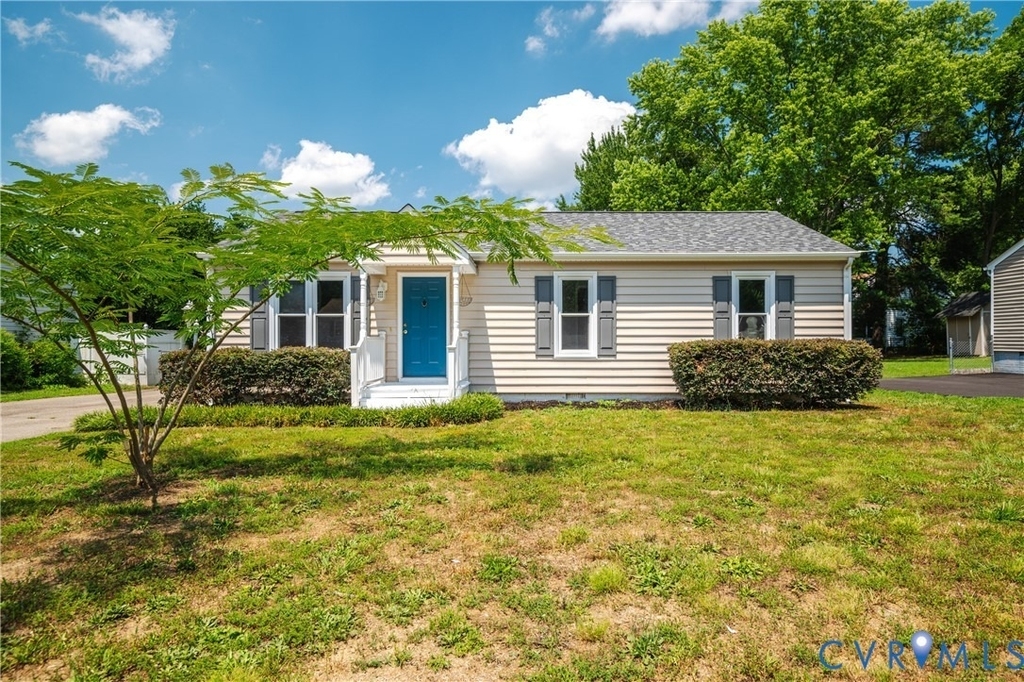 5712 Sara Kay Drive - Photo 1