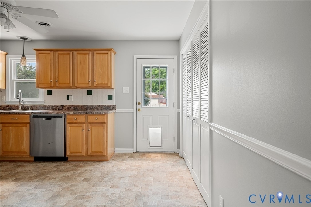 5712 Sara Kay Drive - Photo 16