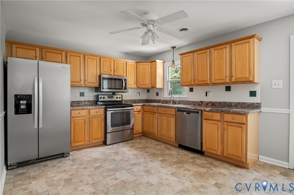 5712 Sara Kay Drive - Photo 9