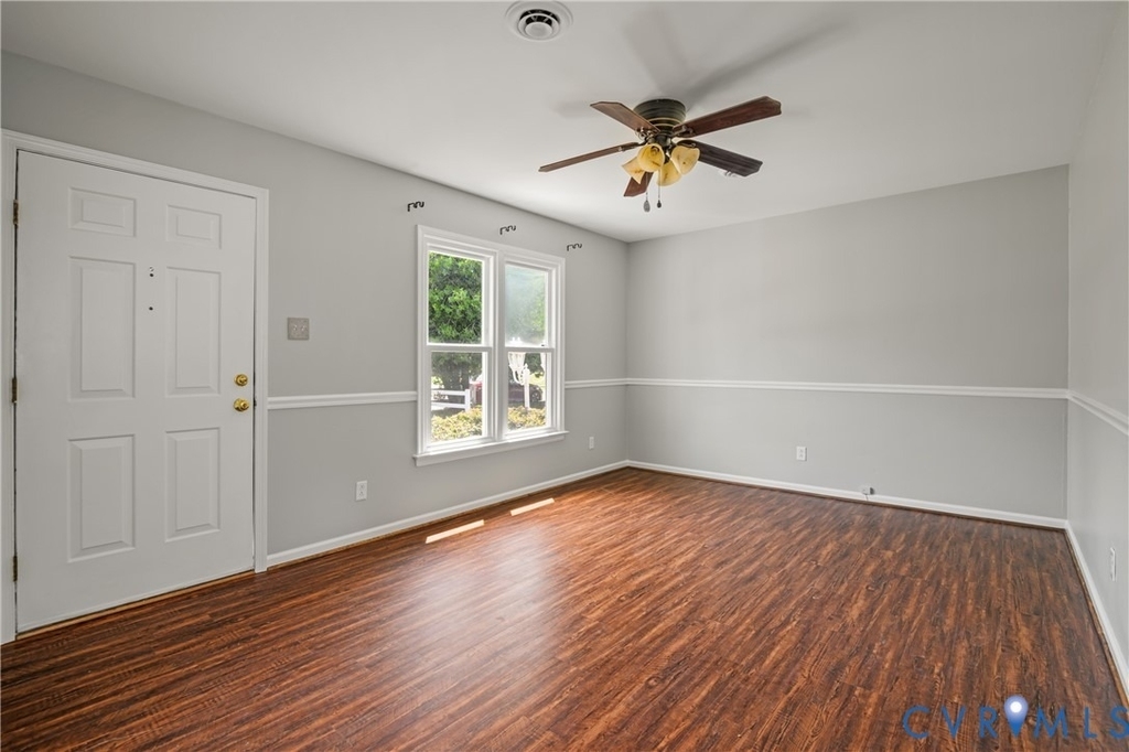 5712 Sara Kay Drive - Photo 5