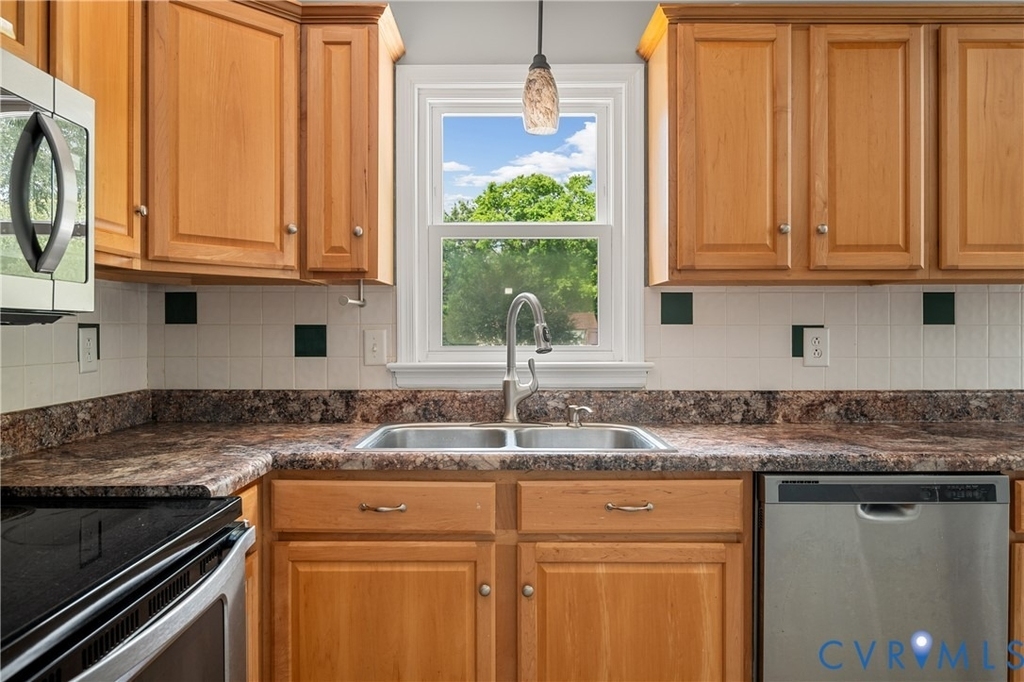 5712 Sara Kay Drive - Photo 13