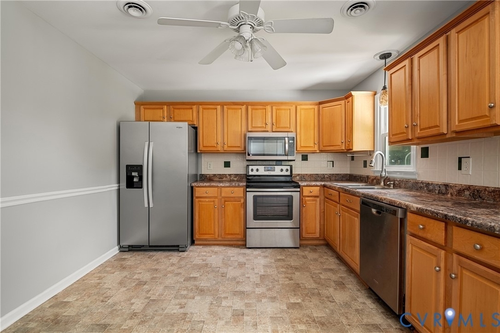 5712 Sara Kay Drive - Photo 10