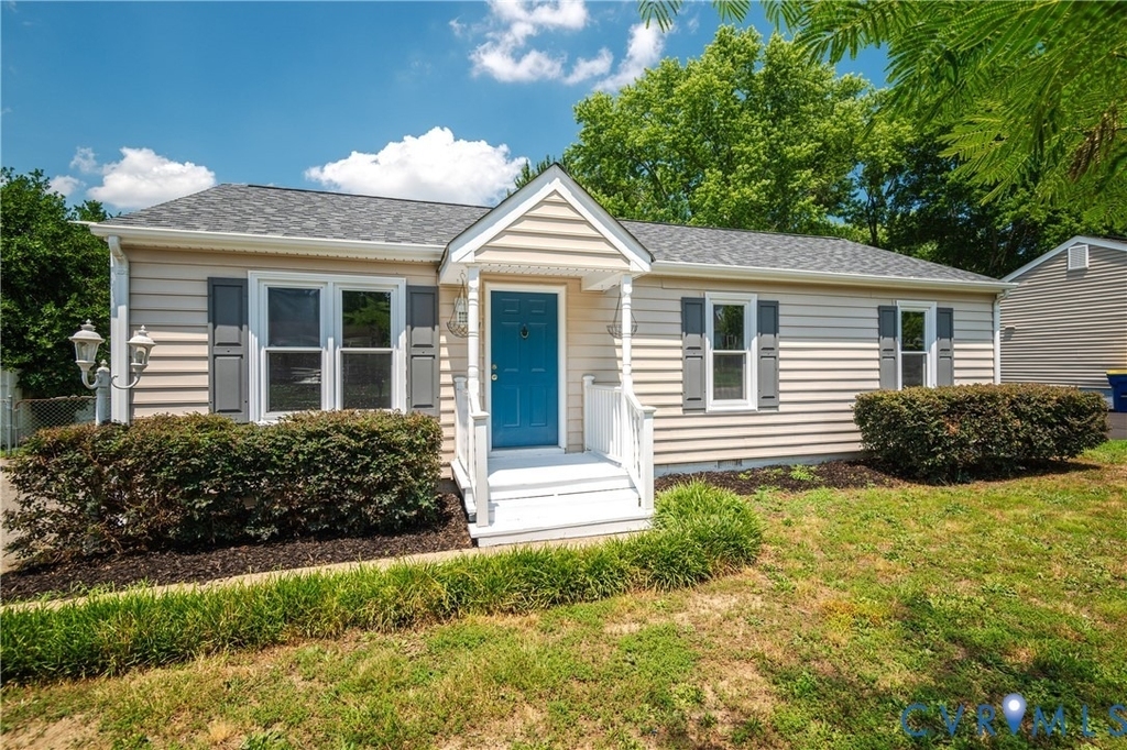 5712 Sara Kay Drive - Photo 0