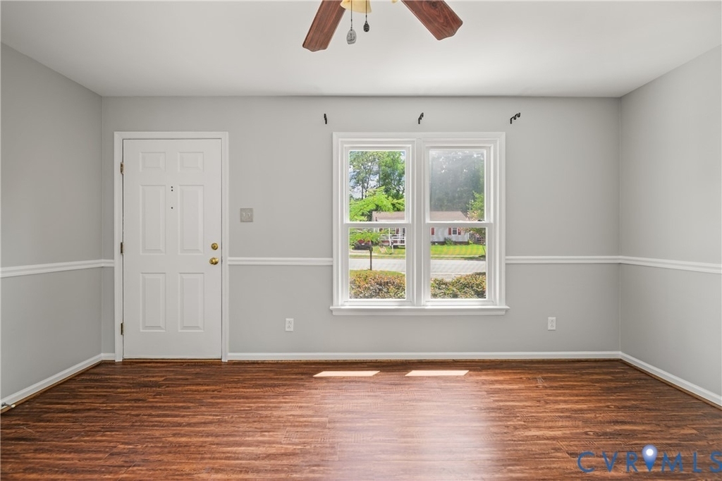 5712 Sara Kay Drive - Photo 6