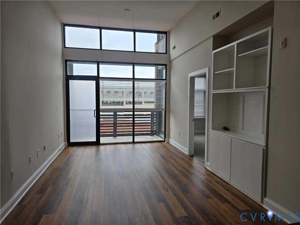 1333 W Broad Street - Photo 3