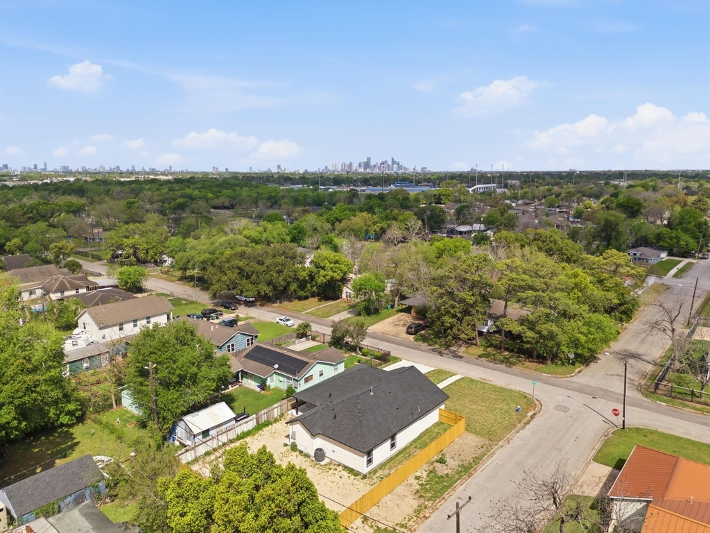 7040 Kinney Street - Photo 35