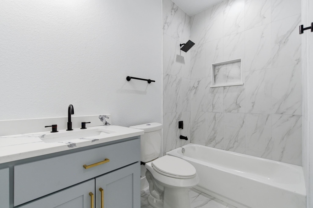7040 Kinney Street - Photo 24