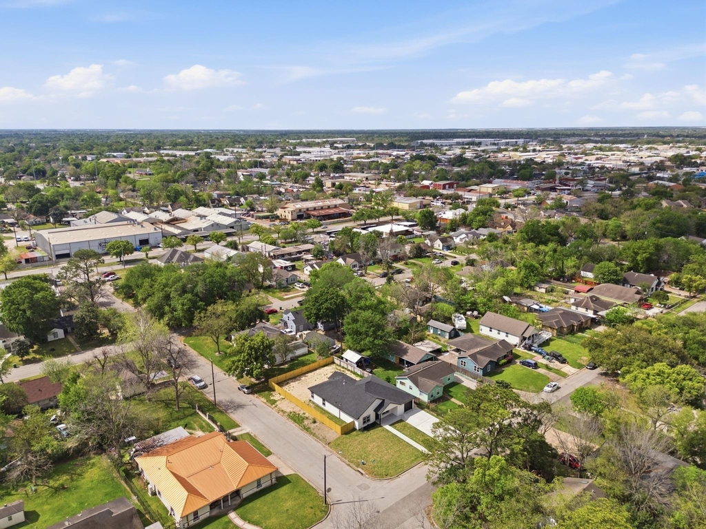 7040 Kinney Street - Photo 40