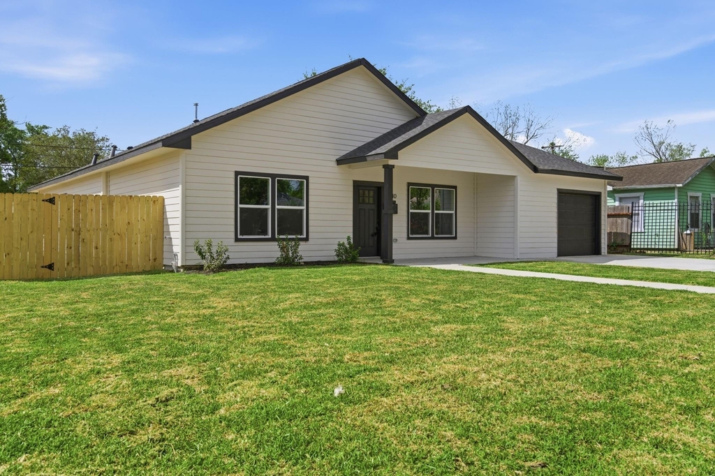 7040 Kinney Street - Photo 0