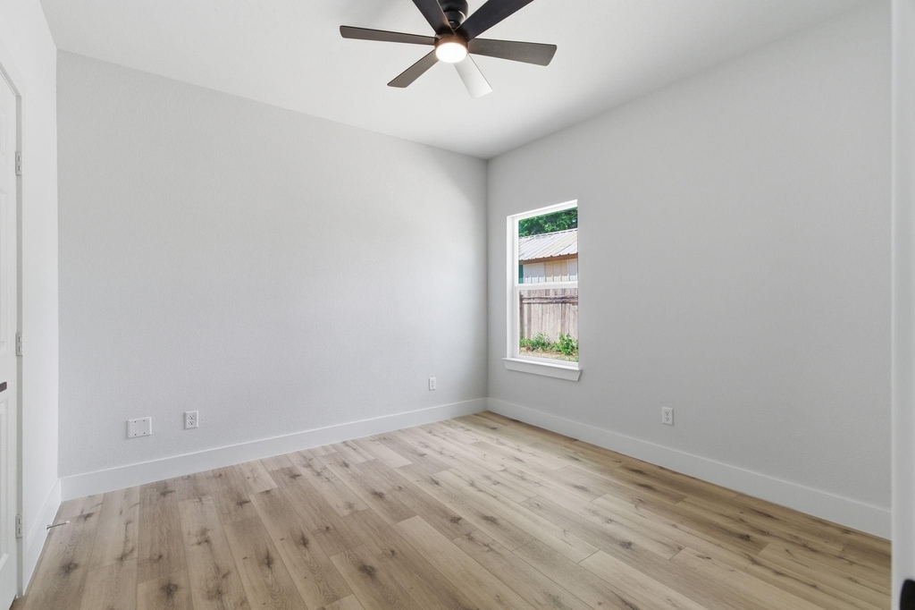 7040 Kinney Street - Photo 22