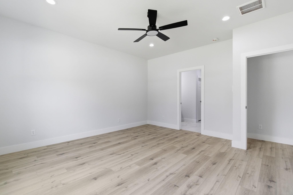 7040 Kinney Street - Photo 19