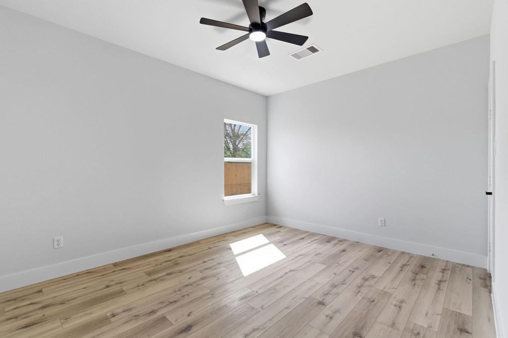 7040 Kinney Street - Photo 20