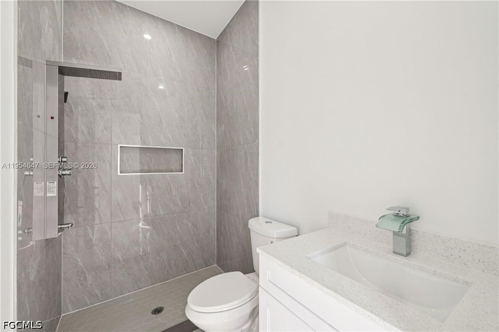 4402 E 19th Street - Photo 14