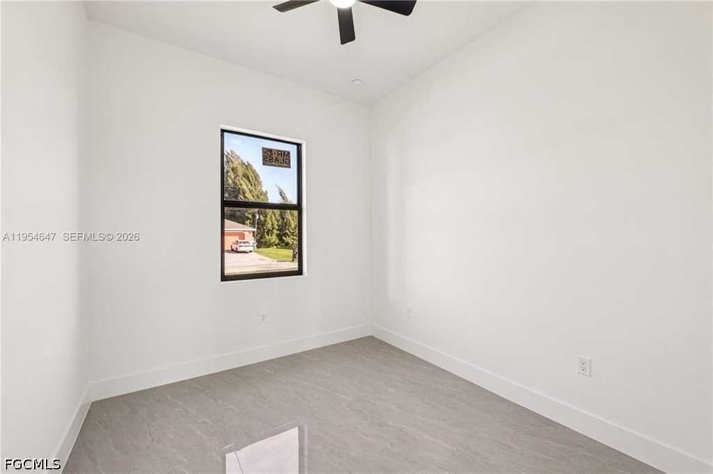4402 E 19th Street - Photo 15