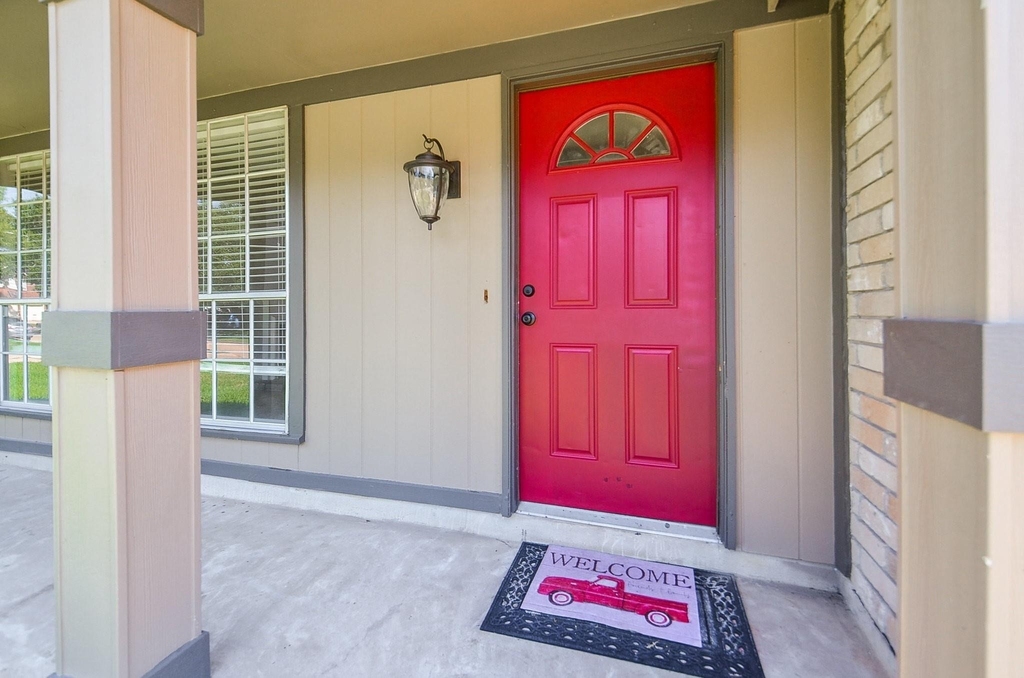 22630 Powell House - Photo 1