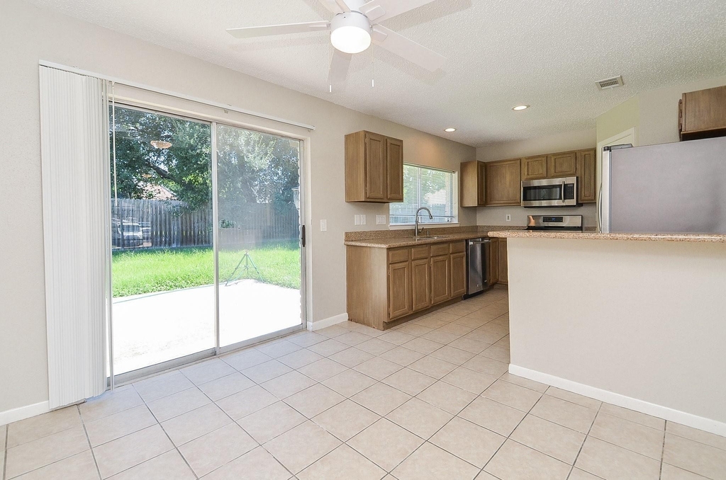 22630 Powell House - Photo 9