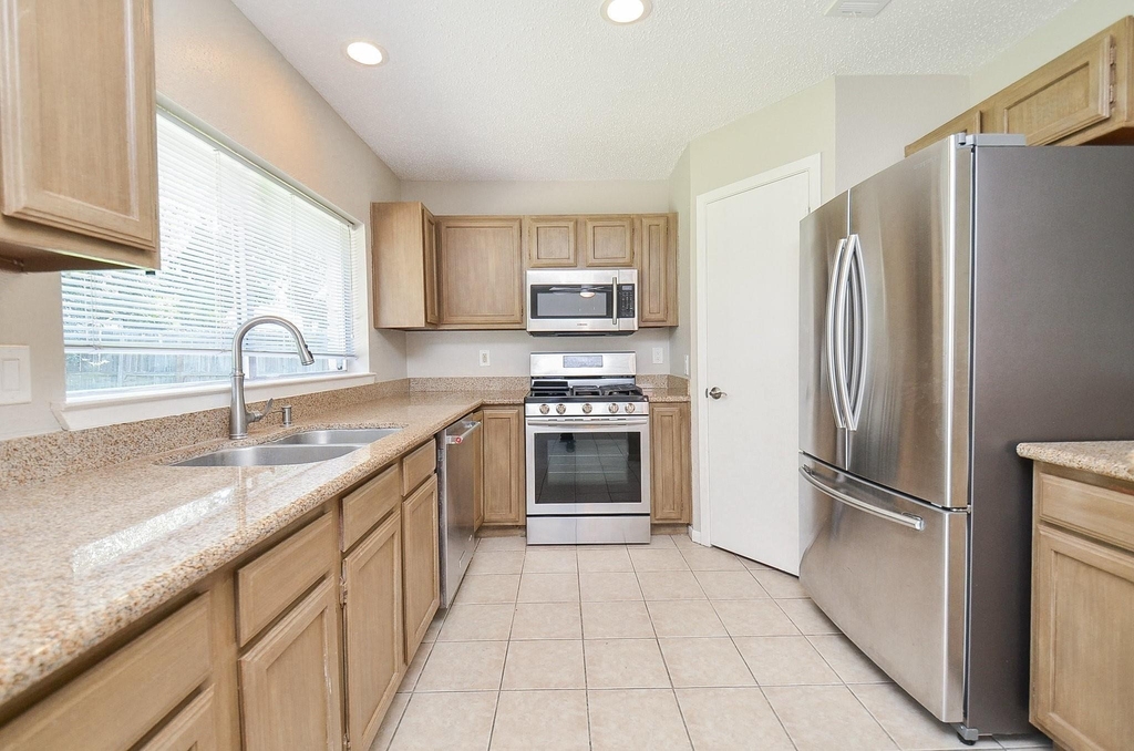 22630 Powell House - Photo 11