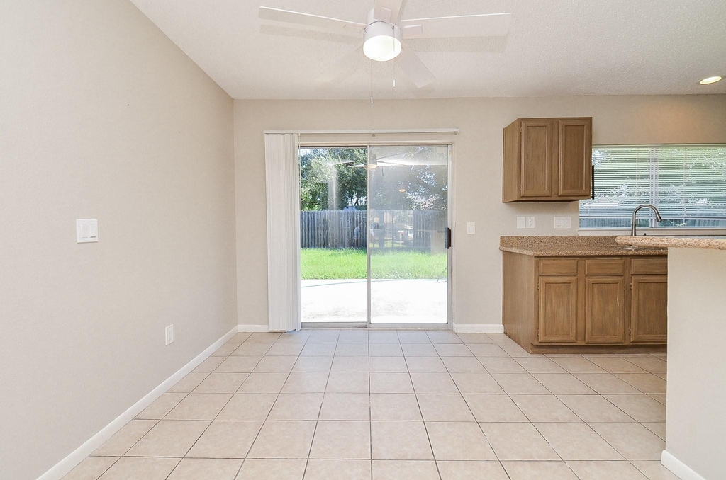 22630 Powell House - Photo 10