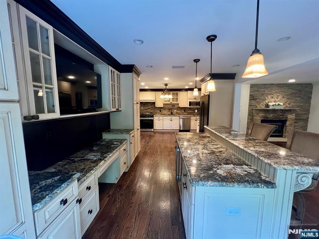 610 Glasmere - Photo 36