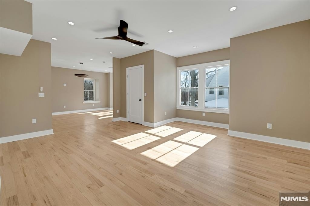 49 Park - Photo 6