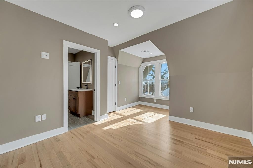 49 Park - Photo 14