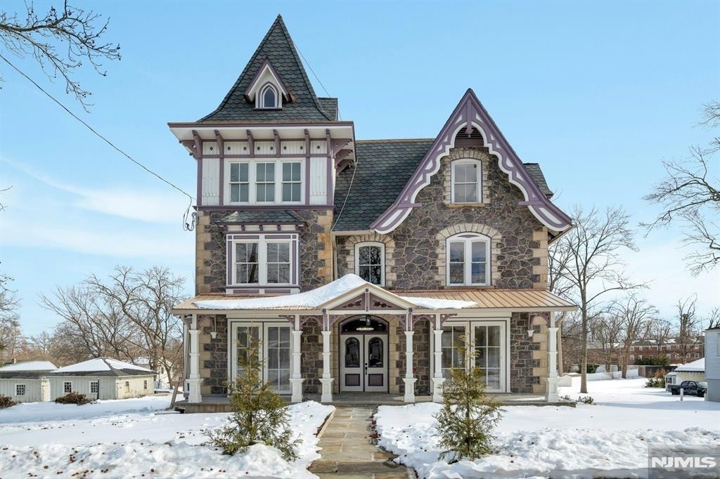 49 Park - Photo 0