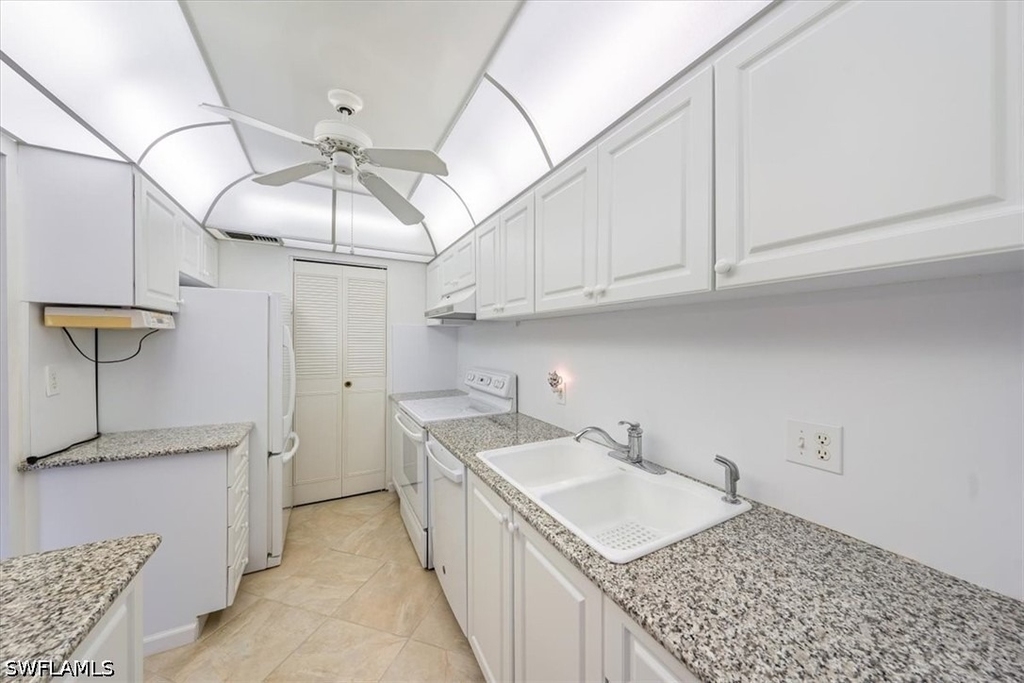 788 Park Shore Drive - Photo 5