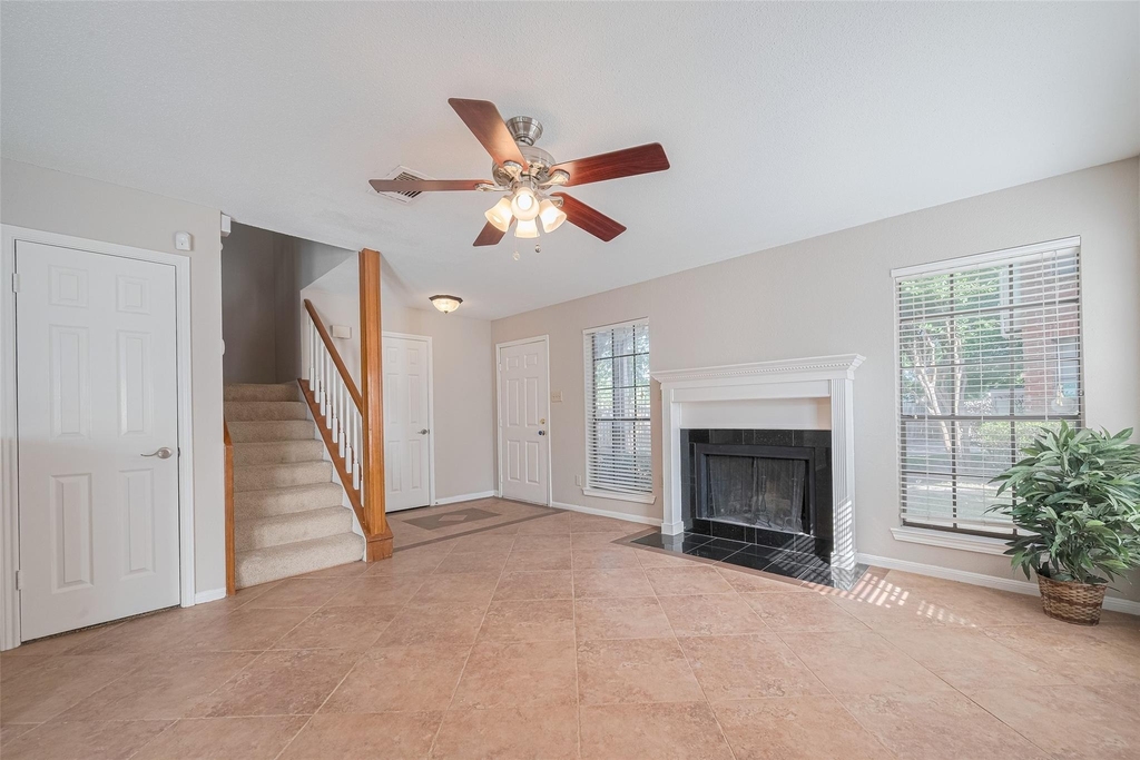 2211 S Kirkwood Road - Photo 7