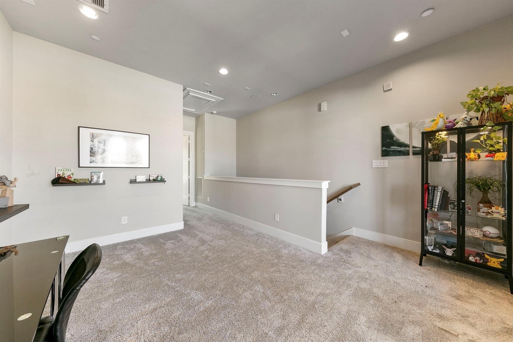 2412 Canal Street - Photo 12