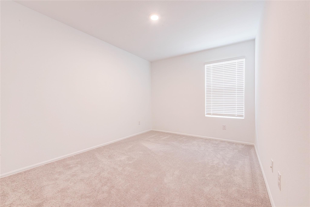 1496 Twilight Green Drive - Photo 16
