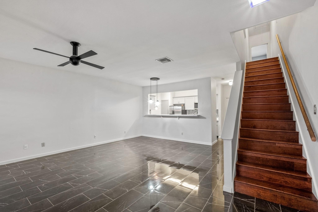 3124 Holly Hall Street - Photo 4