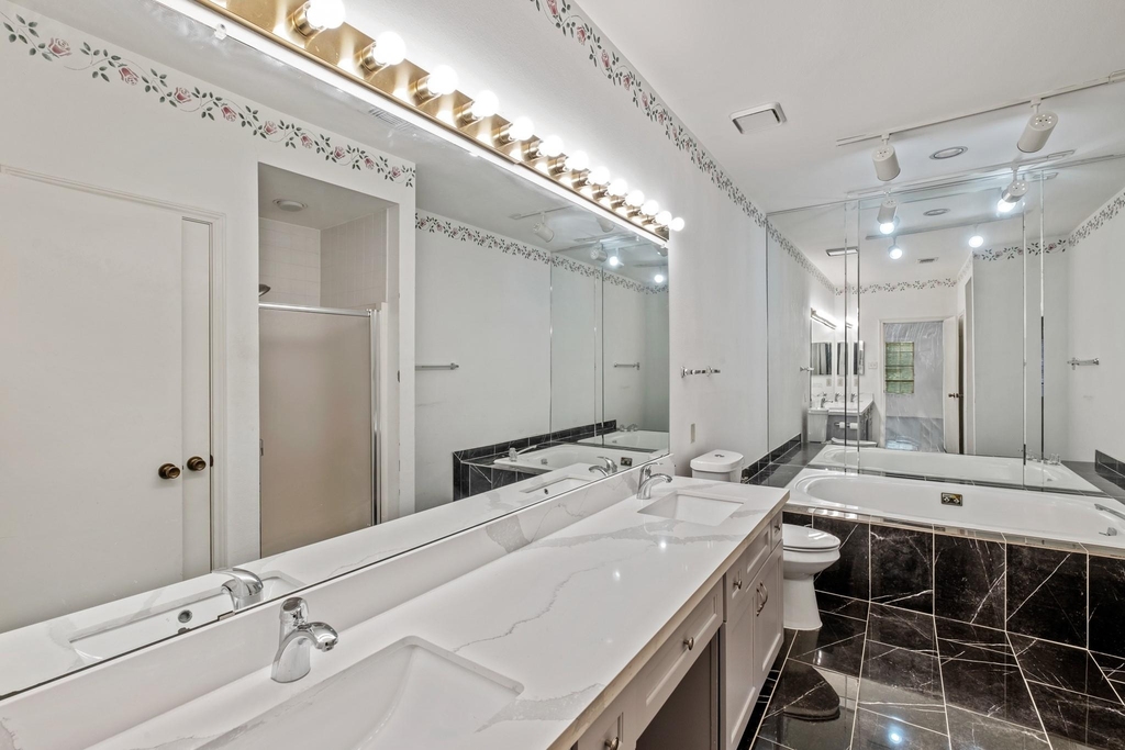 3124 Holly Hall Street - Photo 8